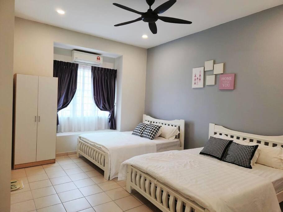 Tmn Seri Botani Greece 4br 14pax Mahjong Rumah percutian *
