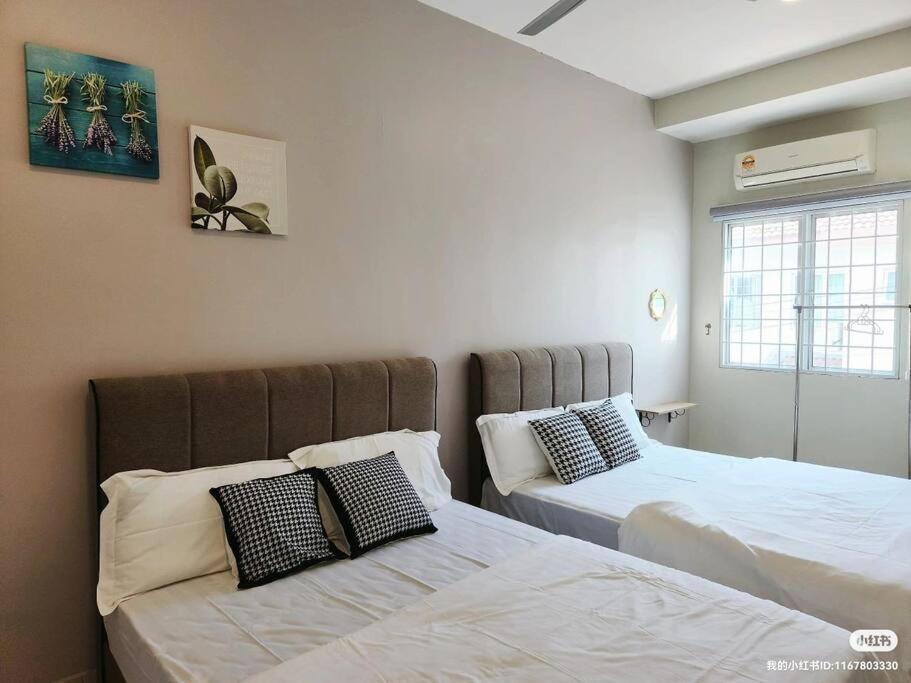 Tmn Seri Botani Greece 4br 14pax Mahjong Rumah percutian